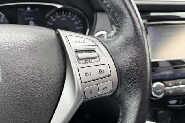 Nissan X-Trail (2017) thumbnail 12