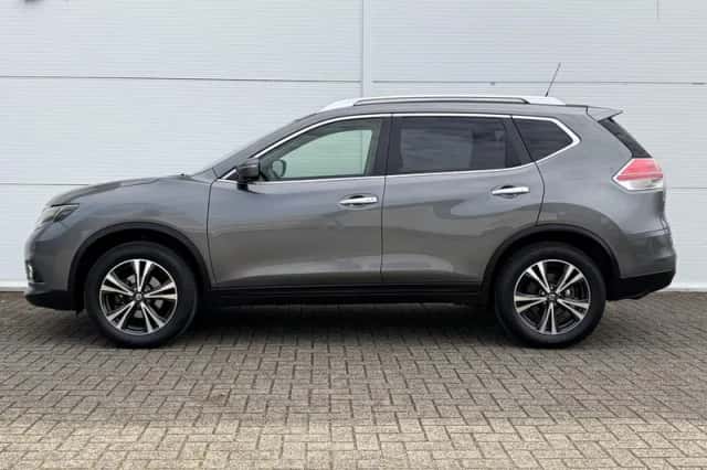 Nissan X-Trail (2017) thumbnail 9