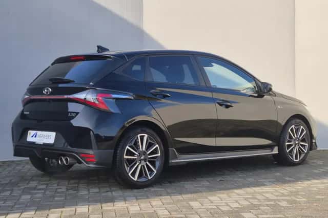 Hyundai i20 (2021) thumbnail 3