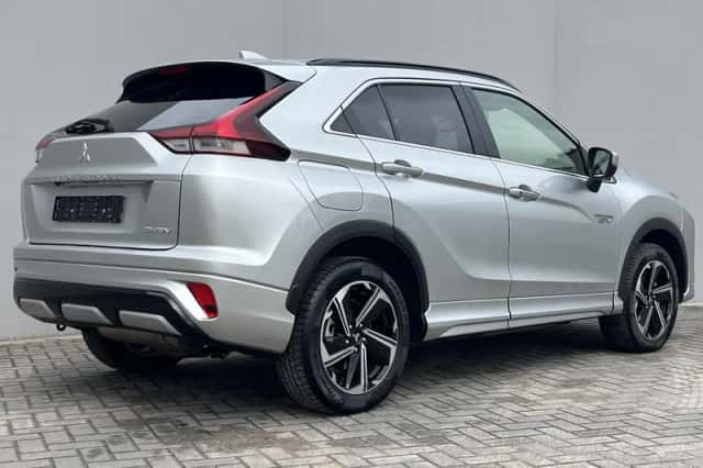 Mitsubishi Eclipse Cross (2025) thumbnail 3