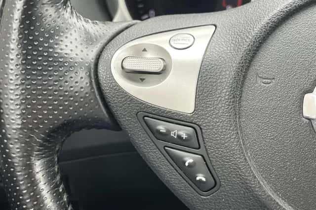 Nissan Juke (2011) thumbnail 10