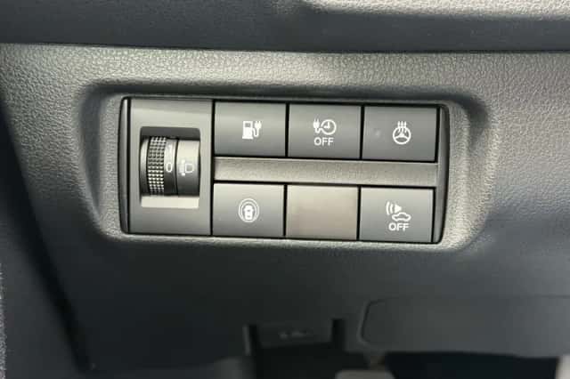 Nissan Leaf (2021) thumbnail 15