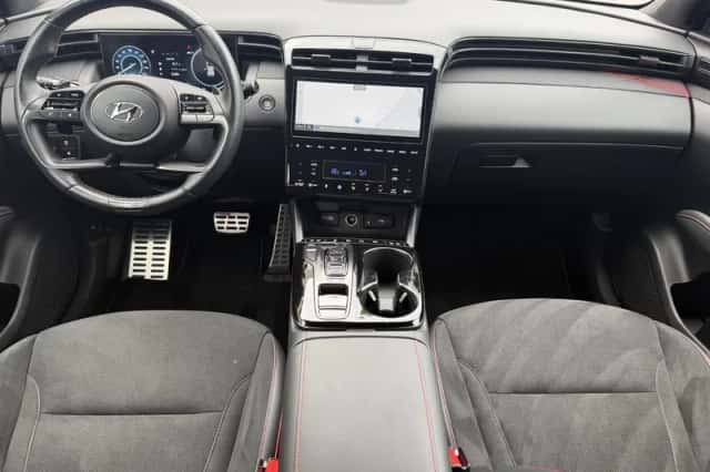 Hyundai Tucson (2022) thumbnail 2
