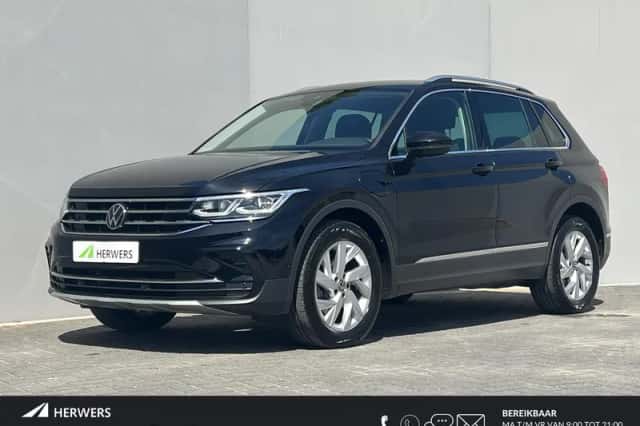 Volkswagen Tiguan (2022) thumbnail 1