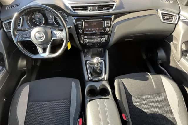 Nissan Qashqai (2019) thumbnail 2