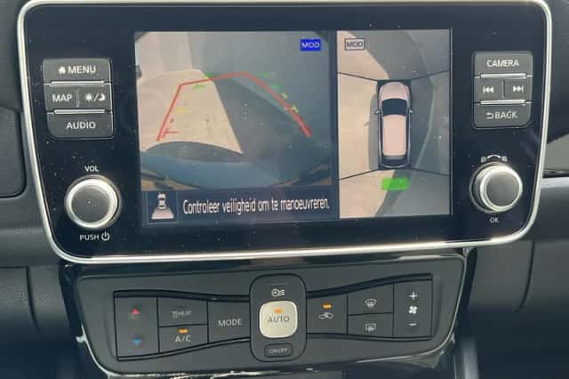 Nissan Leaf (2023) thumbnail 6