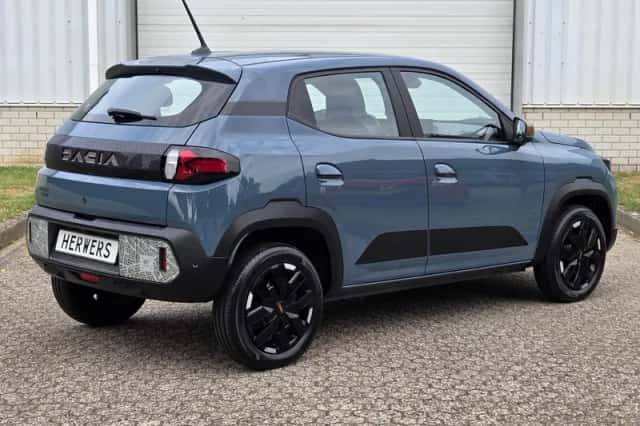 Dacia Spring (2024) thumbnail 4