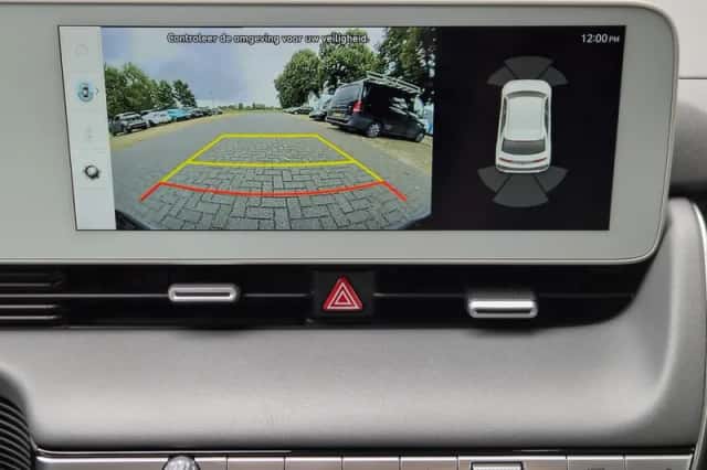 Hyundai Ioniq 5 (2023) thumbnail 5