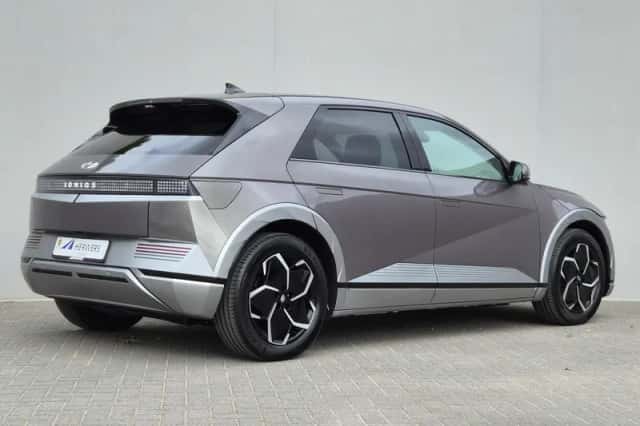 Hyundai Ioniq 5 (2022) thumbnail 3