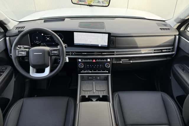 Hyundai Santa Fe (2025) thumbnail 2