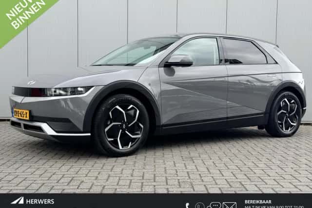 Hyundai Ioniq 5 (2023) thumbnail 1