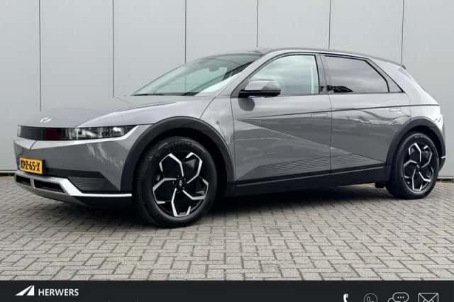 Hyundai Ioniq 5 (2023) thumbnail 1