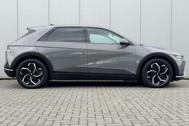 Hyundai Ioniq 5 (2023) thumbnail 6