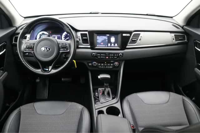 Kia Niro (2019) thumbnail 2