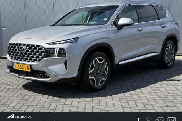 Hyundai Santa Fe (2022) thumbnail 1