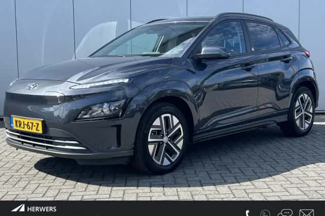 Hyundai Kona (2022) thumbnail 1