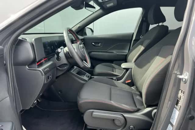 Hyundai Kona (2025) thumbnail 4
