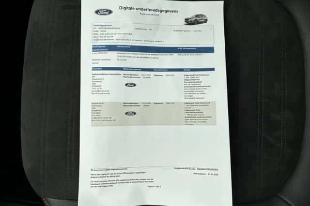 Ford Kuga (2023) thumbnail 5