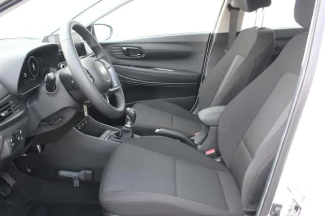 Hyundai i20 (2024) thumbnail 6