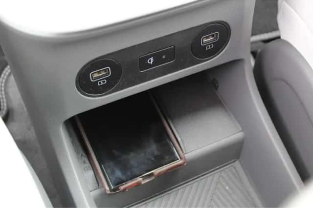Hyundai Ioniq 5 (2023) thumbnail 32