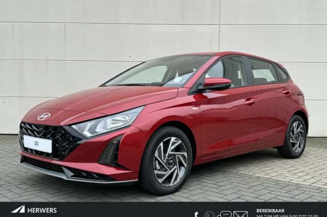 Hyundai i20 (2024) thumbnail 1