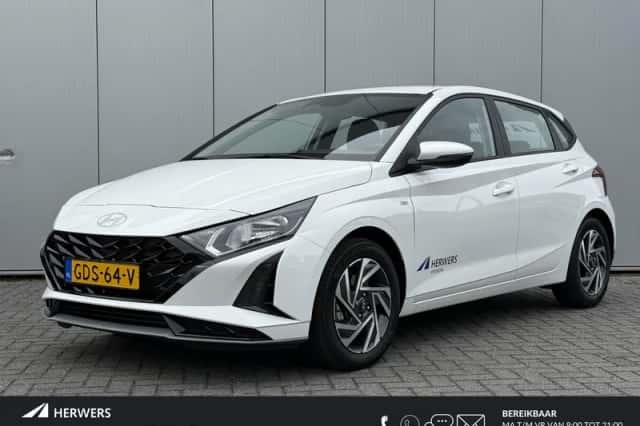 Hyundai i20 (2024) thumbnail 1