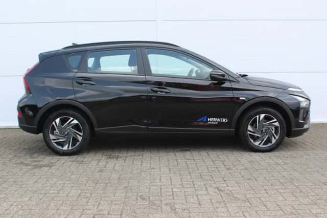 Hyundai Bayon (2024) thumbnail 16