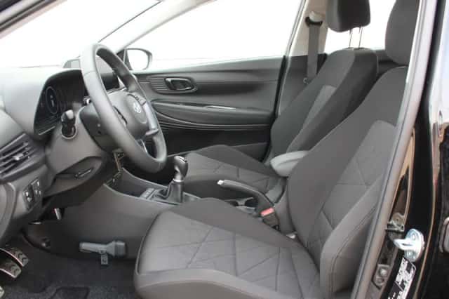 Hyundai Bayon (2024) thumbnail 6