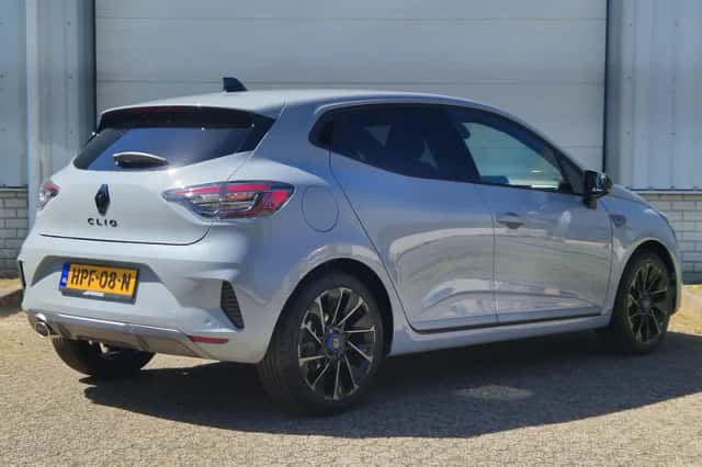 Renault Clio (2025) thumbnail 3
