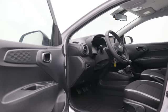 Hyundai i10 (2025) thumbnail 32