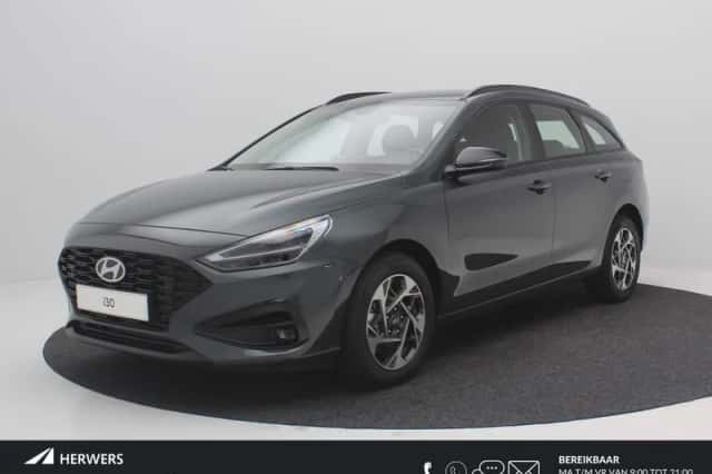 Hyundai i30 (2025) thumbnail 1