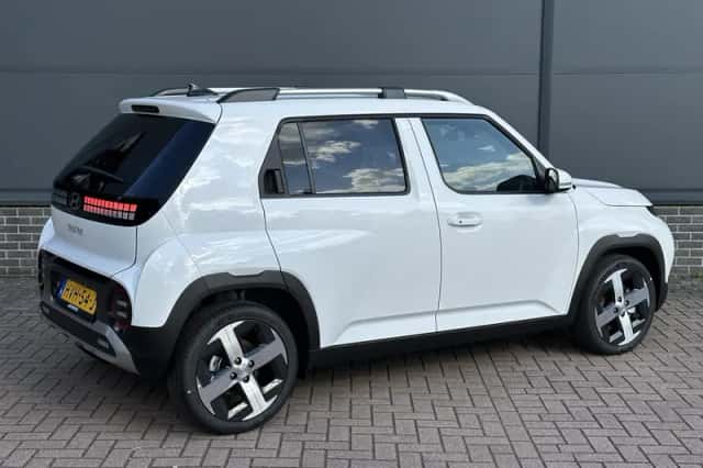 Hyundai Inster (2025) thumbnail 3