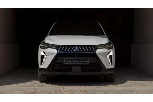 Mitsubishi Grandis (2026) thumbnail 5