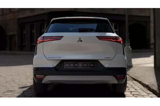 Mitsubishi Grandis (2026) thumbnail 6