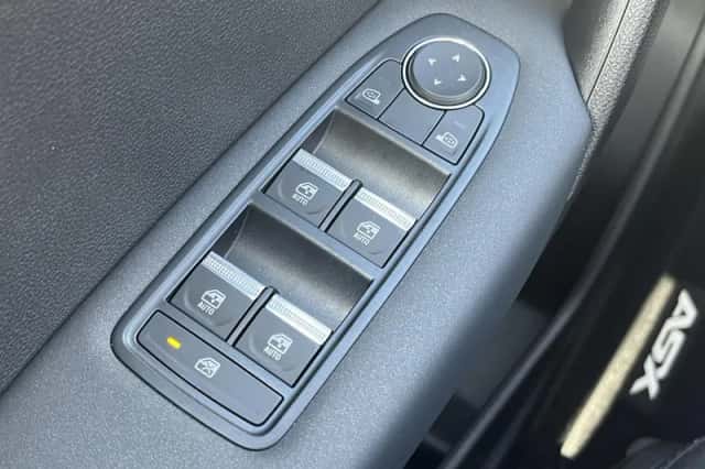Mitsubishi ASX (2025) thumbnail 11