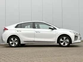 Hyundai Ioniq (2017) thumbnail 22
