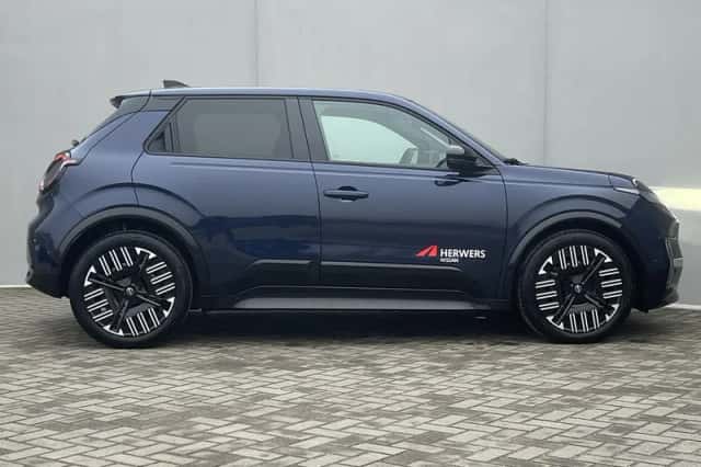 Nissan Micra (2025) thumbnail 26