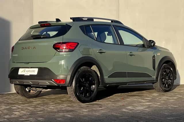 Dacia Sandero Stepway (2025) thumbnail 3