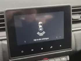 Renault Captur (2023) thumbnail 8