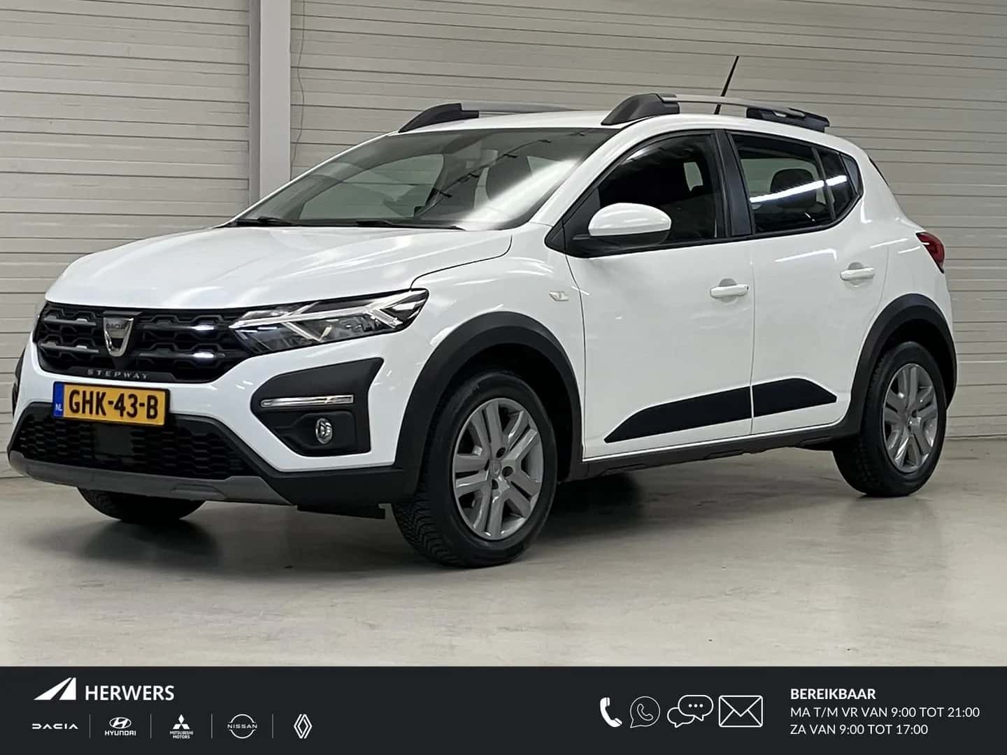 Dacia Sandero Stepway (2023) — foto 1