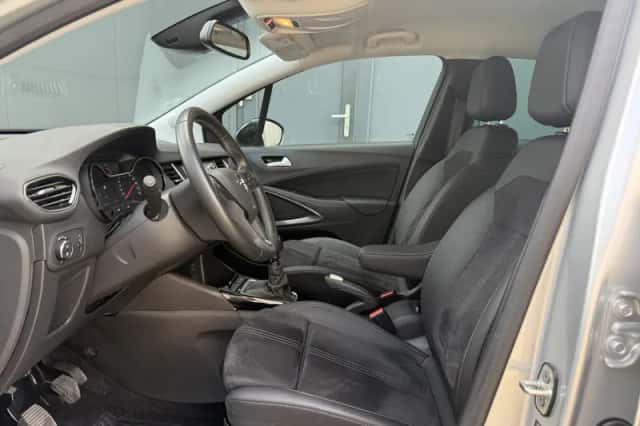 Opel Crossland (2023) thumbnail 21
