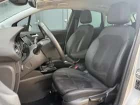Opel Crossland (2023) thumbnail 9