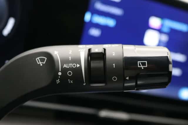 Hyundai Kona (2025) thumbnail 32