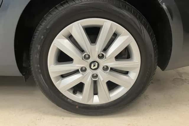 Renault Mégane (2022) thumbnail 18