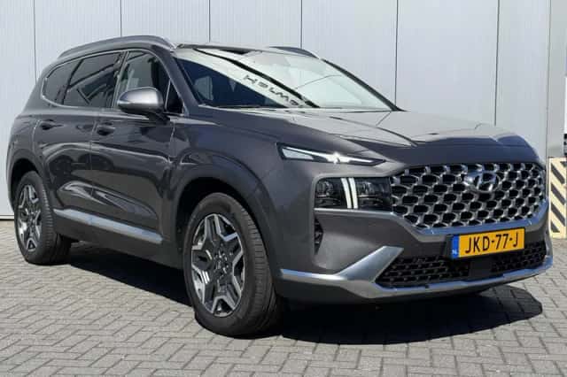 Hyundai Santa Fe (2022) thumbnail 7