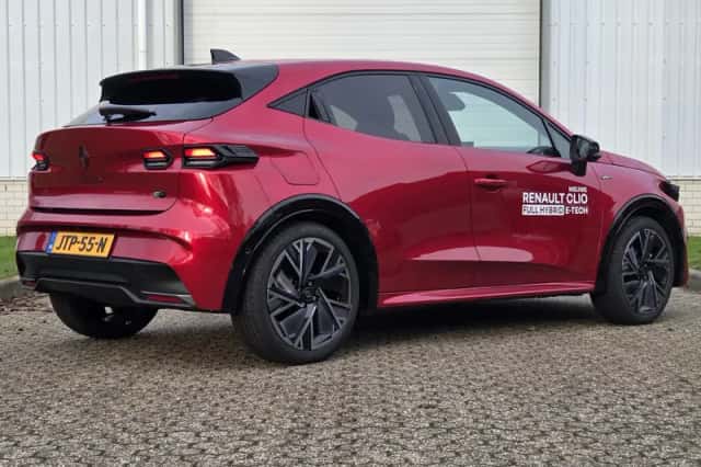 Renault Clio (2026) thumbnail 3