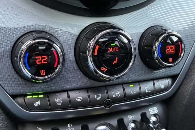 MINI Countryman (2023) thumbnail 32