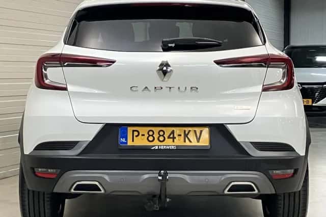 Renault Captur (2022) thumbnail 28