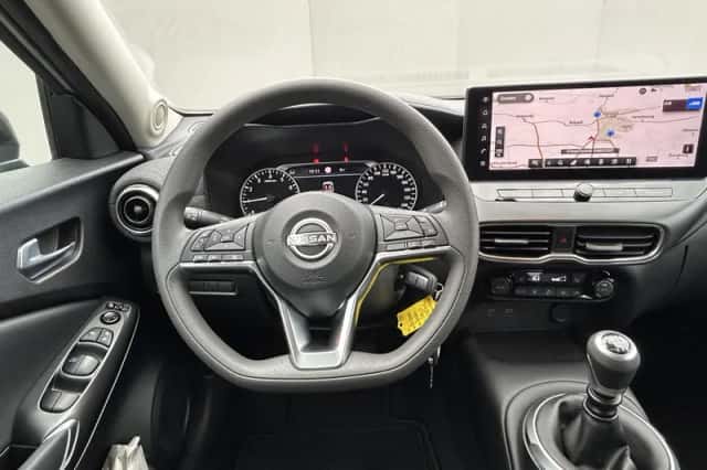Nissan Juke (2025) thumbnail 16