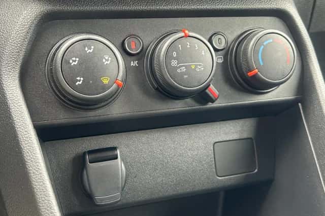 Dacia Sandero (2024) thumbnail 22